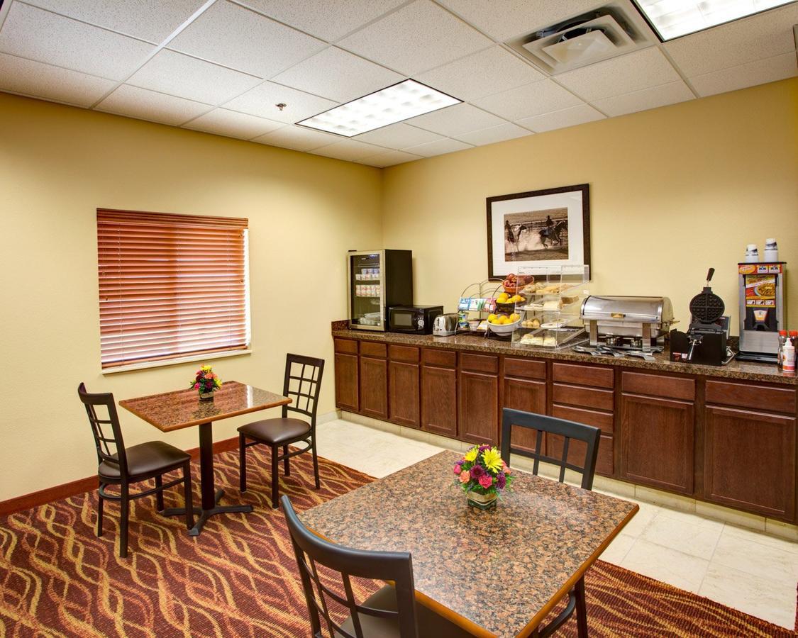 Rodeway Inn & Suites Phillipsburg Zewnętrze zdjęcie