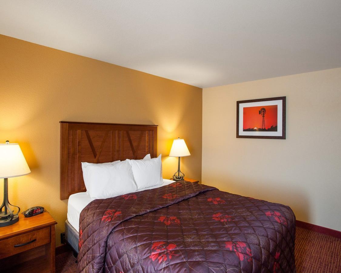Rodeway Inn & Suites Phillipsburg Zewnętrze zdjęcie